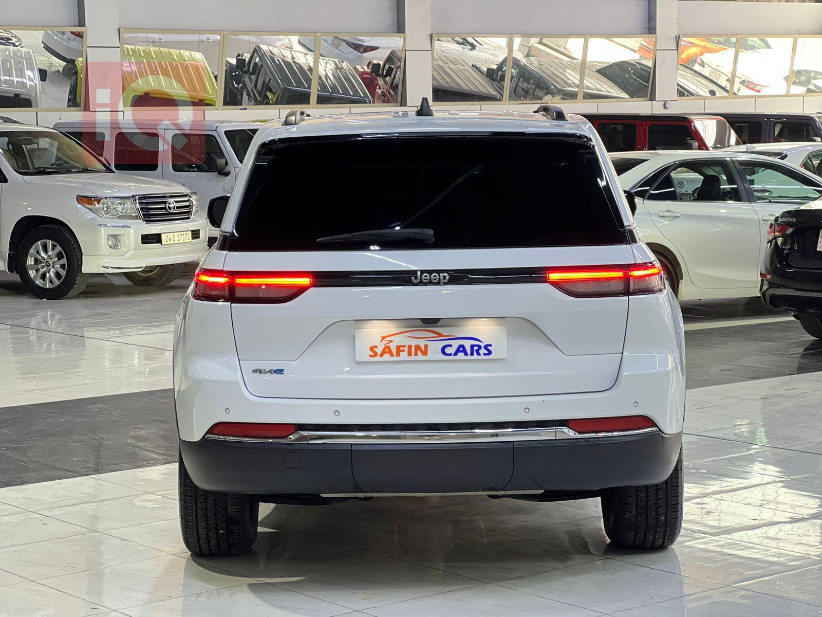 جيب جراند شيروكي